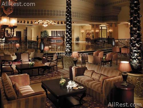 Shangri-La Hotel Qaryat Al Beri 3